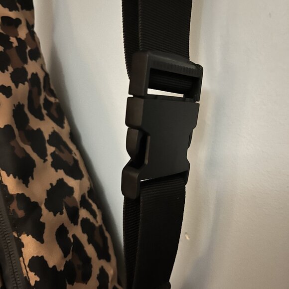 Urban Outfitters Cheetah Fanny Pack - Picture 7 of 7